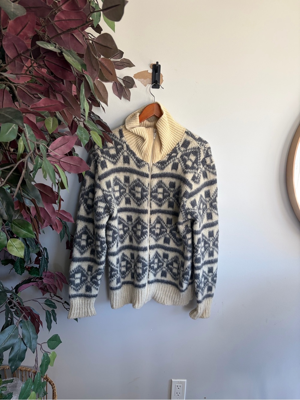 Vintage Cream and Gray Nordic Zip-Up Sweater